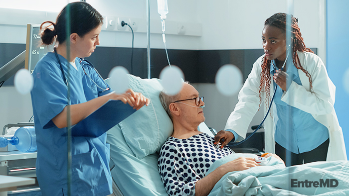 Inpatient Doctors Examining Patient